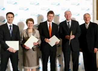 Schulprofil Inklusion: Feierliche Urkundenüberreichung in der Staatskanzlei
