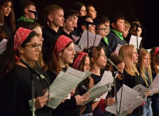 Benefizkonzert Frei-SING(T) mit den Chorklassen und dem Chor